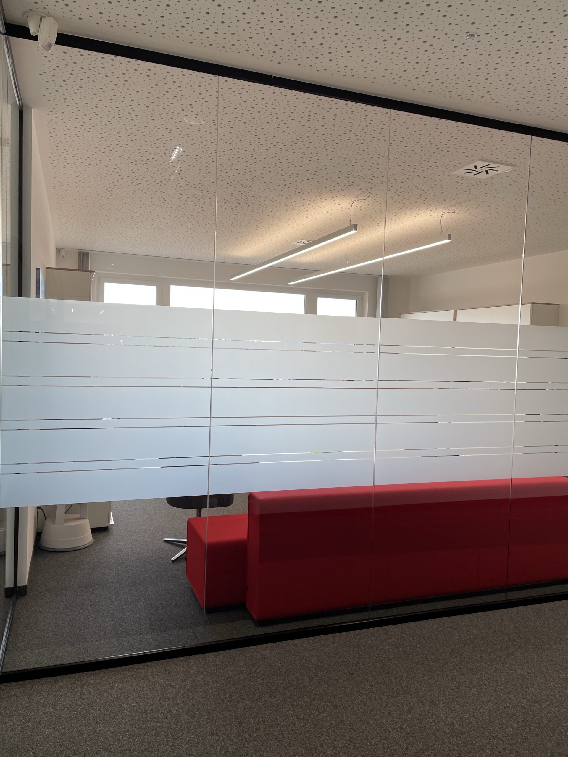 GF Milchglas- & Sichtschutzfolie – Für innen und außen 4 GF Milchglas- & Sichtschutzfolie