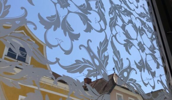 Sichtschutzfolie mit Ornamenten 3