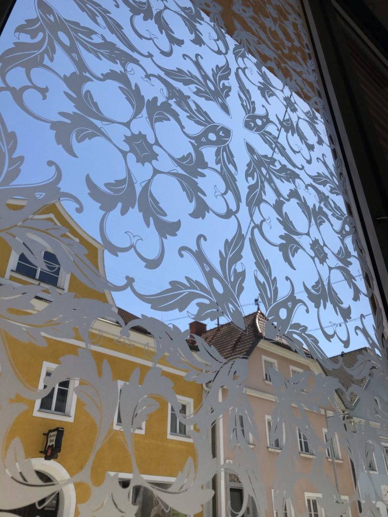 Sichtschutzfolie mit Ornamenten 3