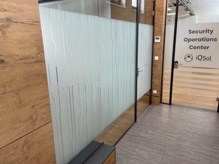 Sichtschutzfolien – Beschriftung Buero 3