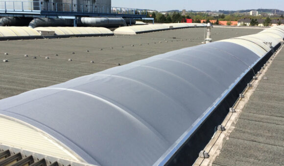 Sonnenschutz Hallendach BMW 1