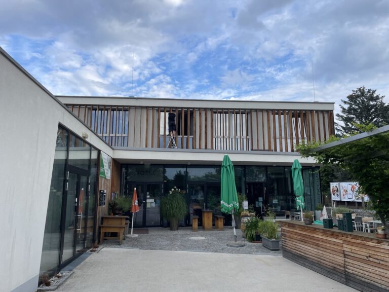 Sonnenschutz Hotel und Gasthof Fromwald 1