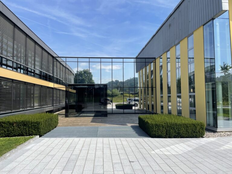 Sonnenschutzfolie Firma AV Stumpfl GmbH 1